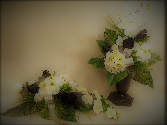 Bukiet i stroik z storczyka, hortensji i róż